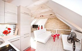 Dwupoziomowy Stylowy Apartament Przy Centrum Gdyni, Niedaleko Morza