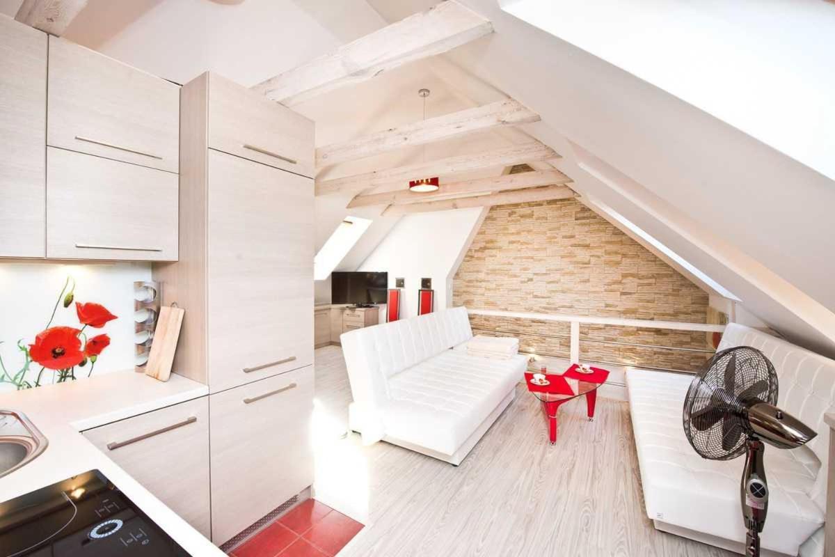 Dwupoziomowy Stylowy Apartament Przy Centrum Gdyni, Niedaleko Morza Gdynia Zewnętrze zdjęcie